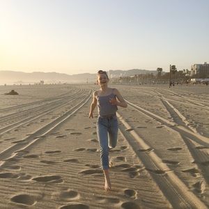 Meet your Posher, Analena